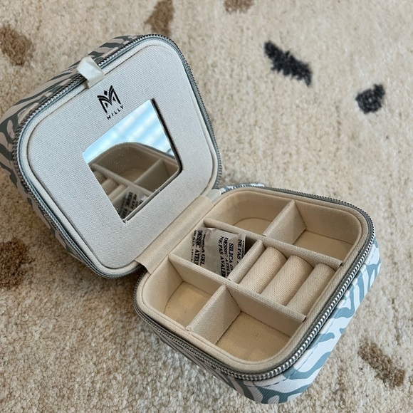 Milly Traveling Jewelry Case - Picture 5 of 7